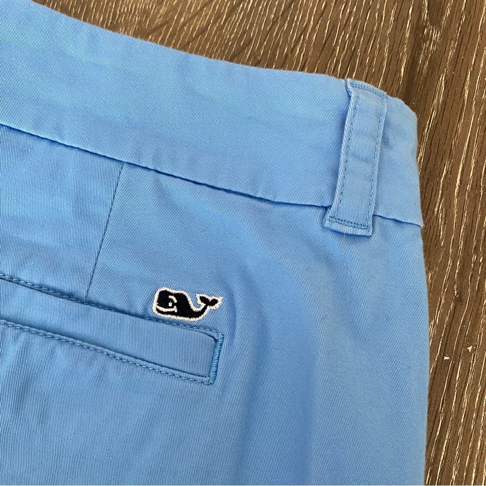 Vineyard Vines Women’s Light Blue Chino Shorts - Picture 8 of 9